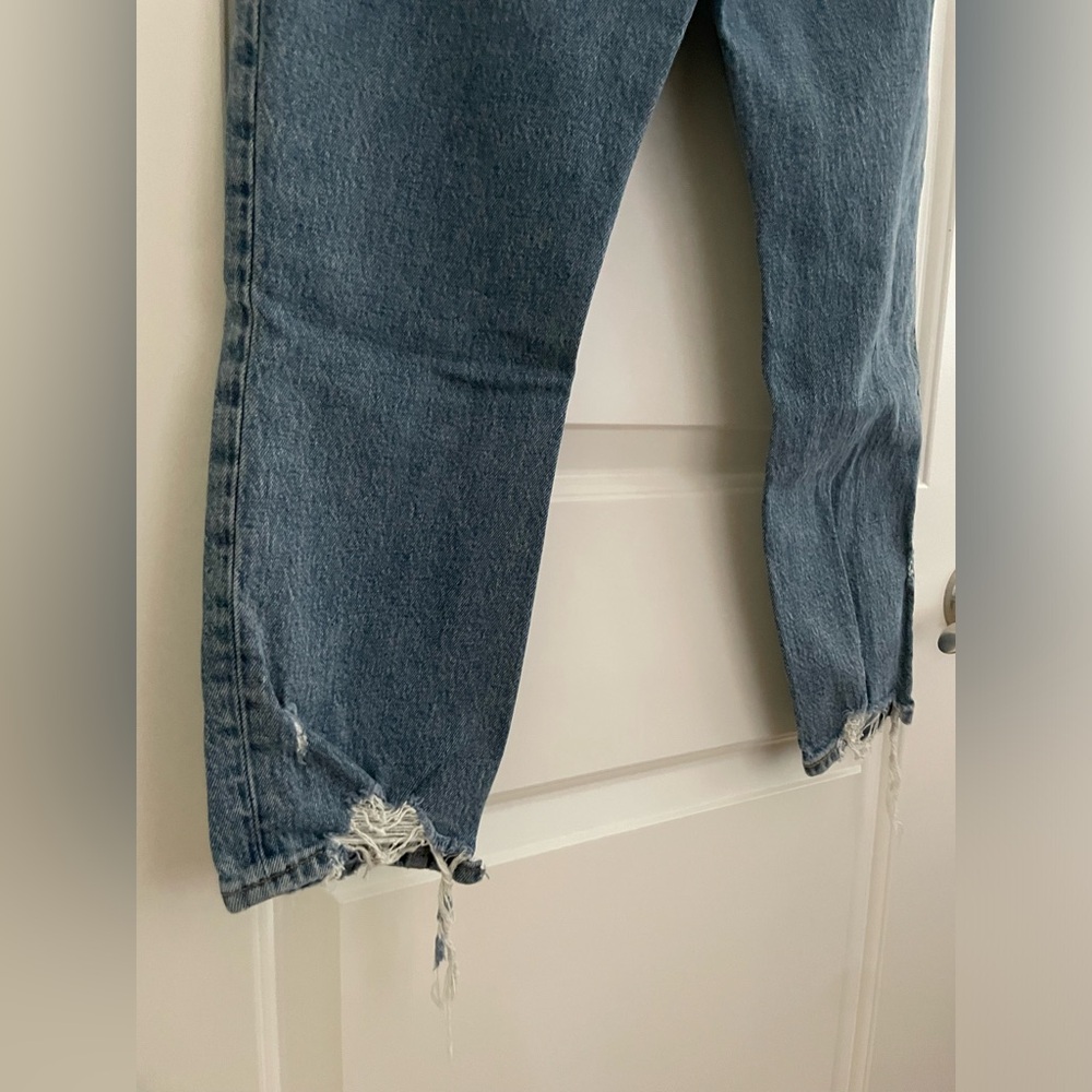 A&F High Rise Mom Jean - Picture 9 of 10
